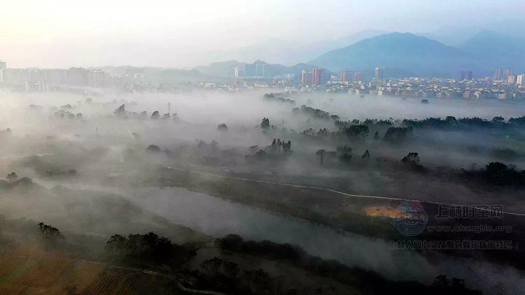 小猪佩奇小小冒险