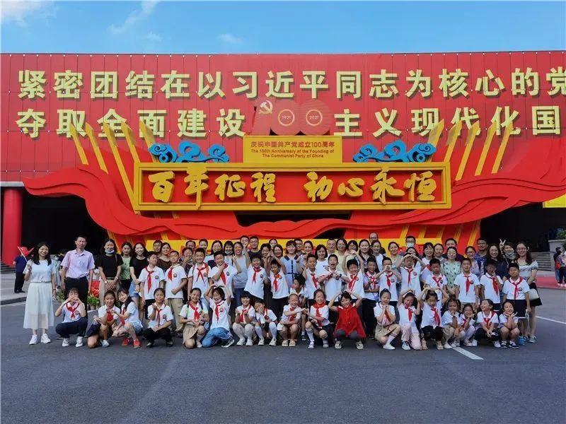 白色情人节：校园迷宫