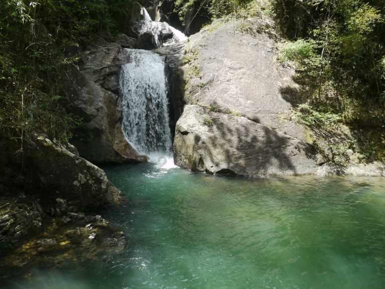 小萝莉泰国度假