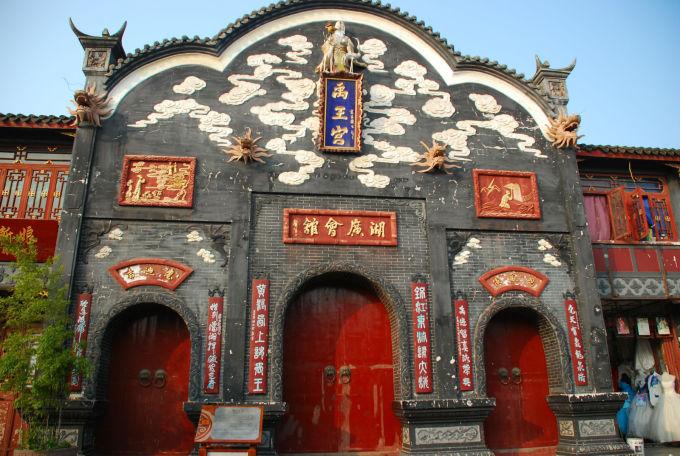 电脑CPU为什么会占用率过高游戏画面